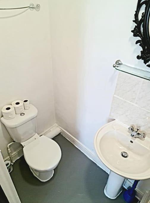 Chic & Modern Studio In Caledonian Rd ロンドン エクステリア 写真