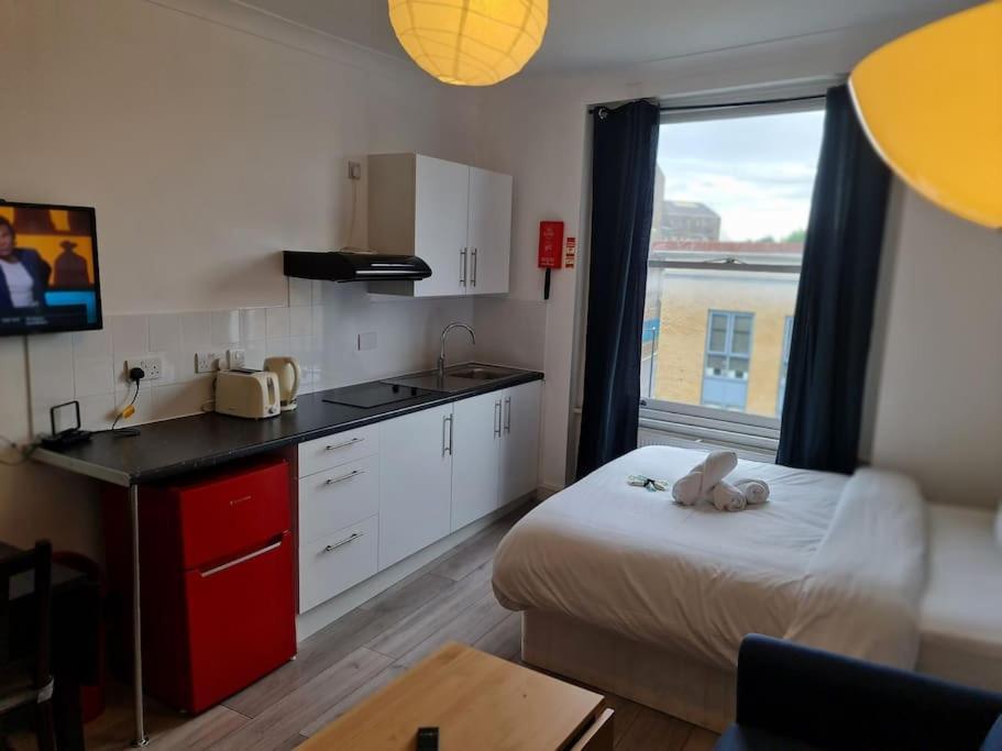 Chic & Modern Studio In Caledonian Rd ロンドン エクステリア 写真